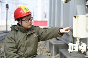 零距离走近“国网技术能手”姜帅