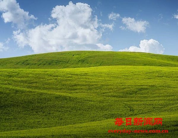 习近平致电祝贺诺沃亚当选连任厄瓜多尔总统