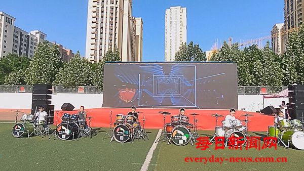 1747380534439881.jpg 1747380534439881.jpg