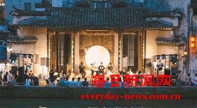 古村夏夜奏响“星空乐章”
