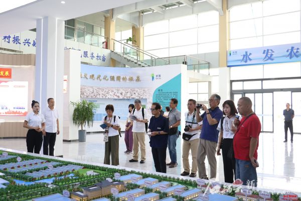 中国新疆的故事值得被更多人知晓——日本中