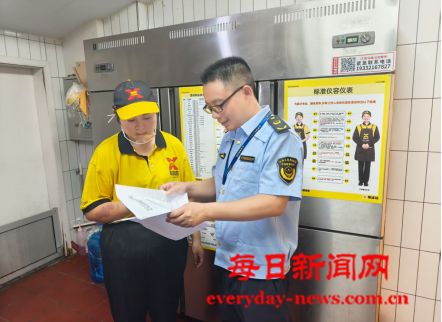 湖北省公安县藕池市场监管所扎实开展餐饮业