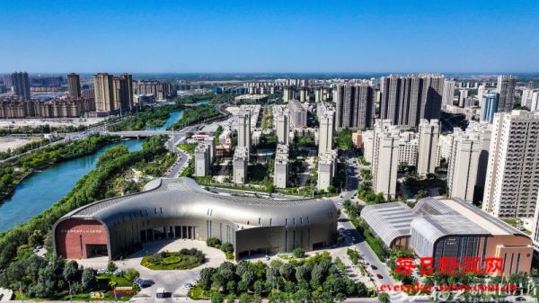 砥砺奋进七十载 天山南北谱华章｜走进主题